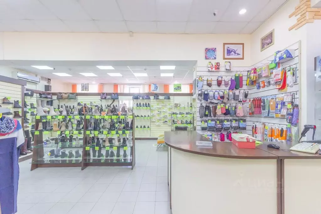 Торговая площадь в Сахалинская область, Холмск ул. Победы, 2 (329 м) - Фото 1