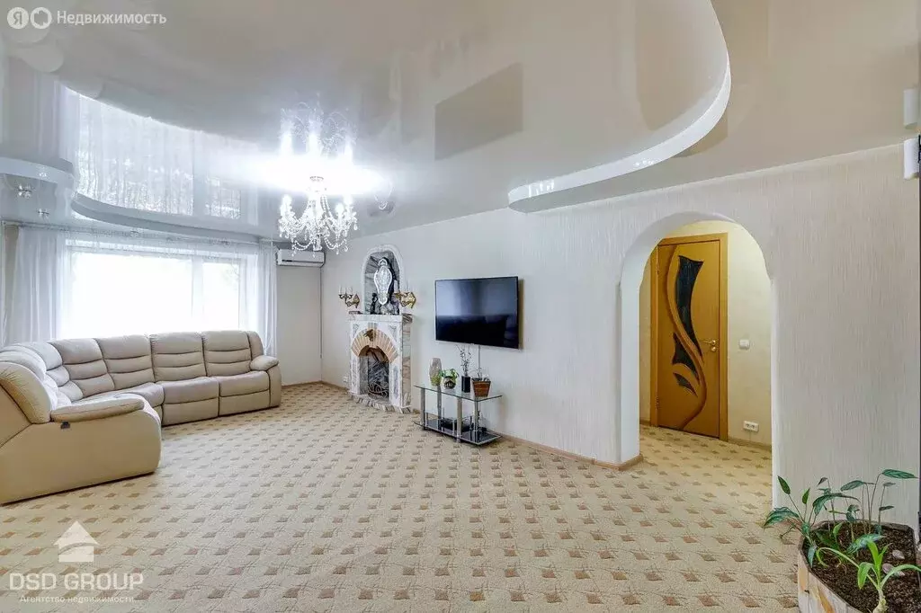 4-комнатная квартира: Хабаровск, Шмаковская улица, 7 (75 м) - Фото 1