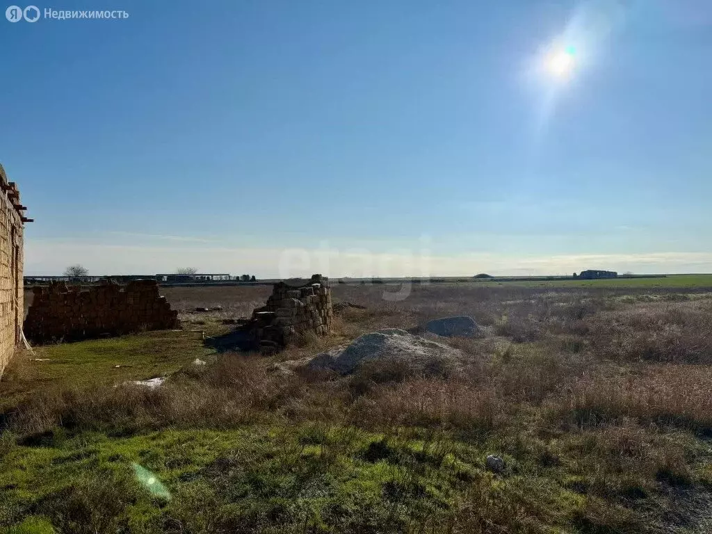 Участок в Сакский район, Воробьёвское сельское поселение, село Шаумян ... - Фото 1