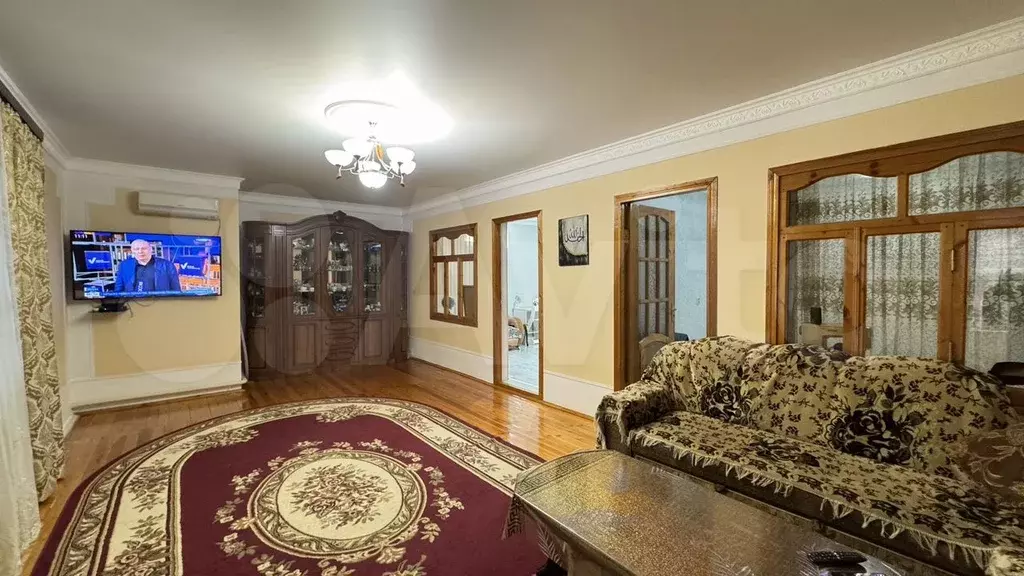 3-к. квартира, 56 м, 1/1 эт. - Фото 0