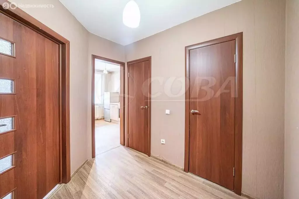 1-комнатная квартира: Тюмень, улица Щербакова, 150к2 (34 м) - Фото 1