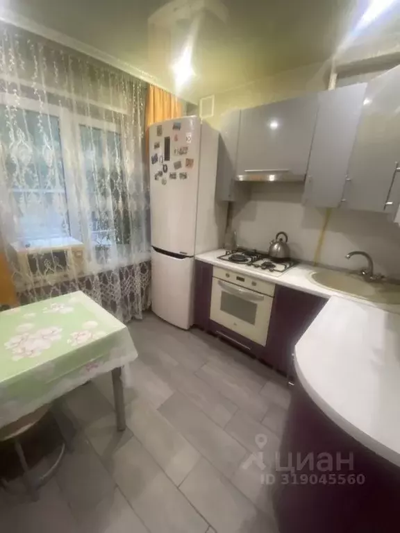 3-к кв. Волгоградская область, Волгоград ул. Жолудева, 15 (58.6 м) - Фото 0