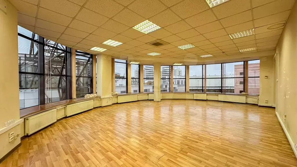 Панорамный офис, у метро. всё включено - Фото 1