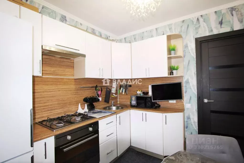 2-к кв. Башкортостан, Стерлитамак ул. Артема, 70 (50.2 м) - Фото 2