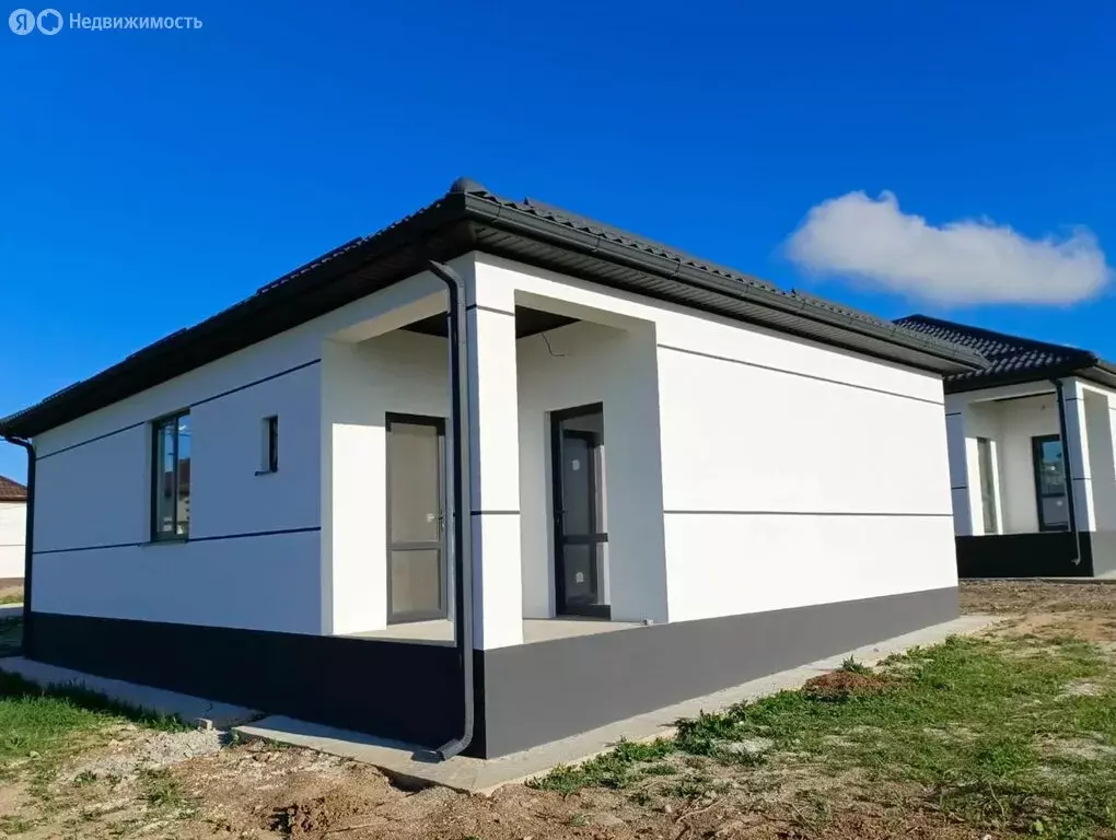 Дом в станица Раевская, улица имени Героя СССР Георгия Лобова (110 м) - Фото 1