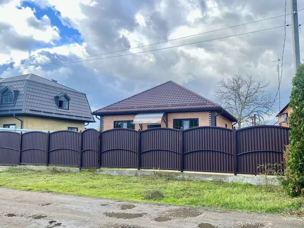 Дом в Краснодарский край, Курганинск Лесная ул., 19 (98 м) - Фото 1