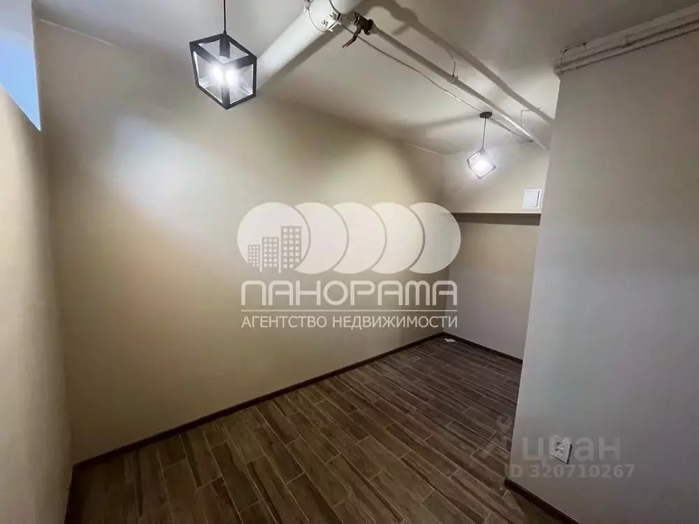 Офис в Краснодарский край, Анапа ул. Толстого, 130к1 (10 м) - Фото 1