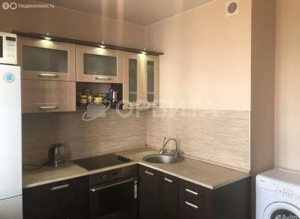 2-комнатная квартира: Тюмень, улица Муравленко, 13 (55.8 м) - Фото 2