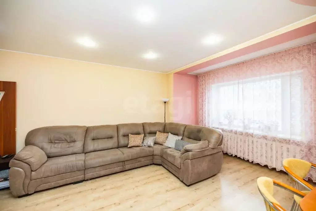3-к кв. Ханты-Мансийский АО, Сургут просп. Мира, 23/1 (87.3 м) - Фото 0