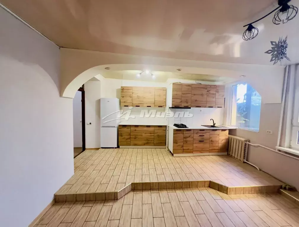 3-к кв. Крым, Симферополь ул. Крылова, 50 (81.0 м) - Фото 0