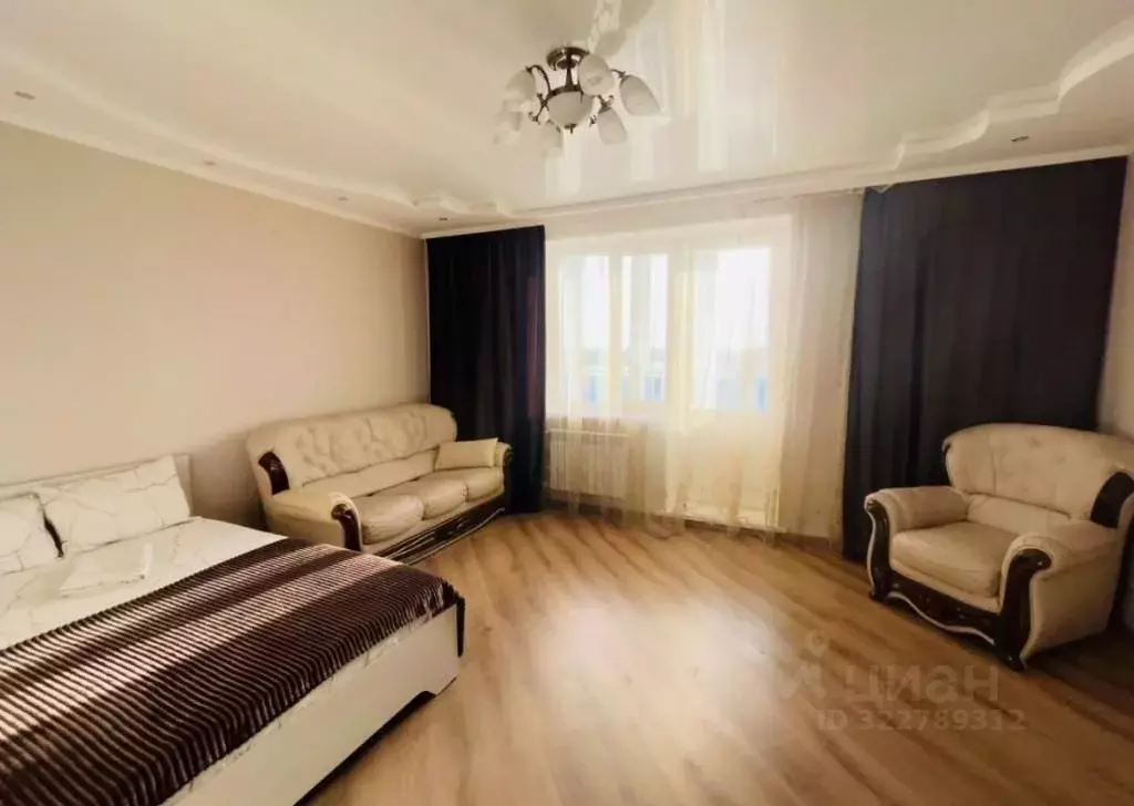 2-к кв. Орловская область, Орел ул. Революции, 3к1 (70.0 м) - Фото 2