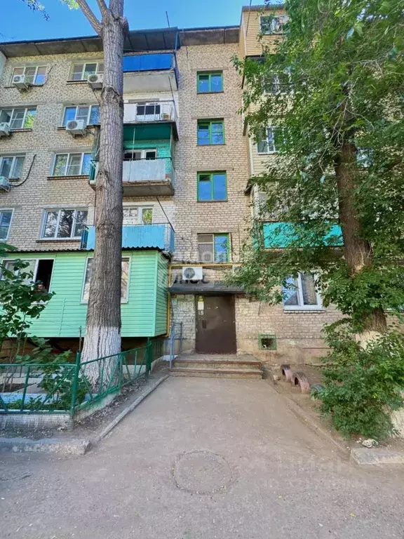 1-к кв. Астраханская область, Астрахань 6-й мкр, ул. Химиков, 7к1 ... - Фото 1