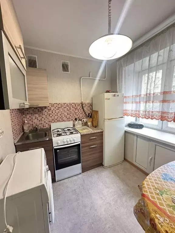 2-к кв. Свердловская область, Екатеринбург ул. Белинского, 140к2 (39.5 ... - Фото 2