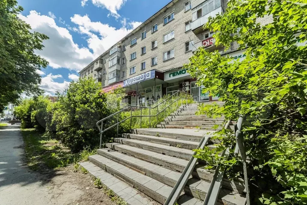 Продам торговое помещение, 110 м - Фото 1