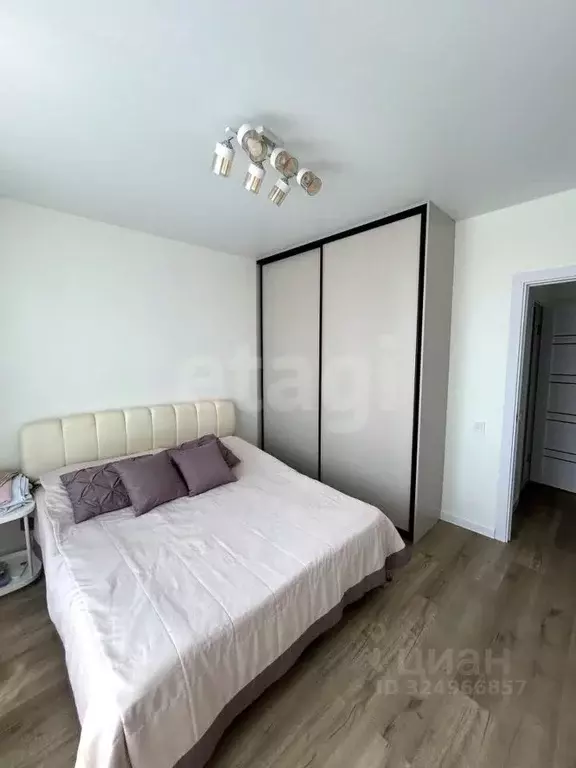 1-к кв. Тюменская область, Тюмень Новгородская ул., 22 (34.0 м) - Фото 1