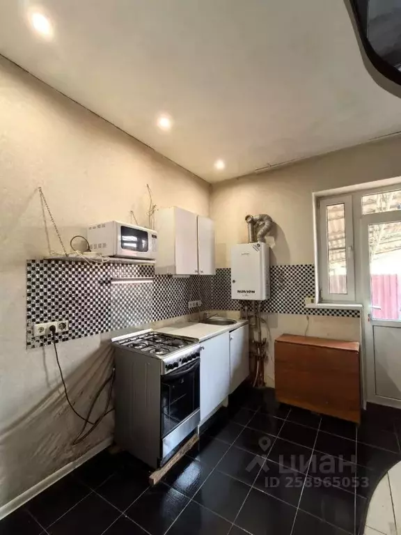 Дом в Адыгея, Тахтамукайский район, Яблоновский пгт Дорожная ул., 60 ... - Фото 2