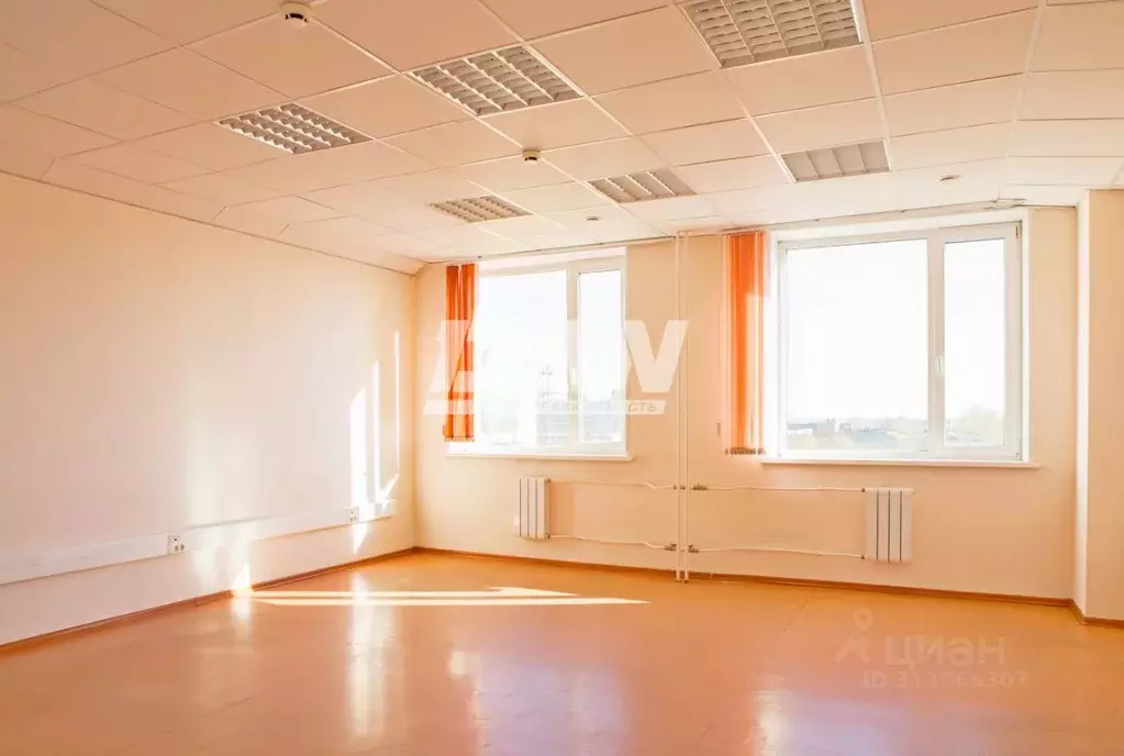 Офис в Челябинская область, Челябинск просп. Ленина, 2К (40 м) - Фото 1