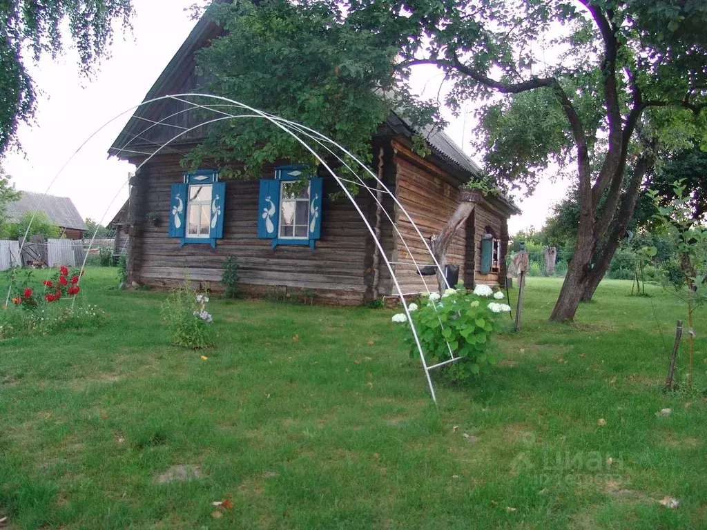 Дом в Брянская область, Трубчевский район, Юровское с/пос, с. Любожичи ... - Фото 0