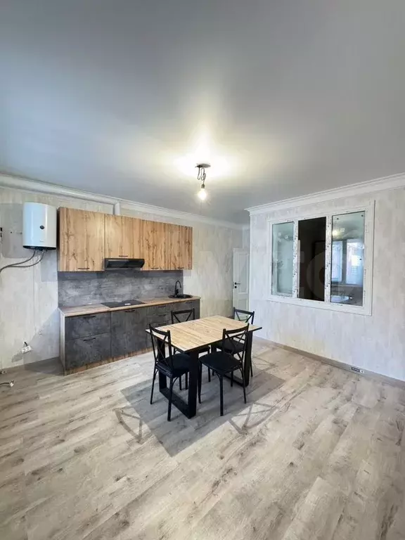 1-к. квартира, 40 м, 4/5 эт. - Фото 1