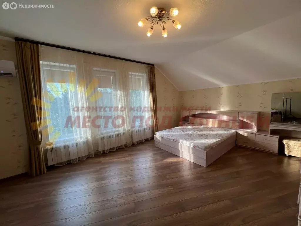 Дом в Ейск, Ярославская улица (223.4 м) - Фото 1