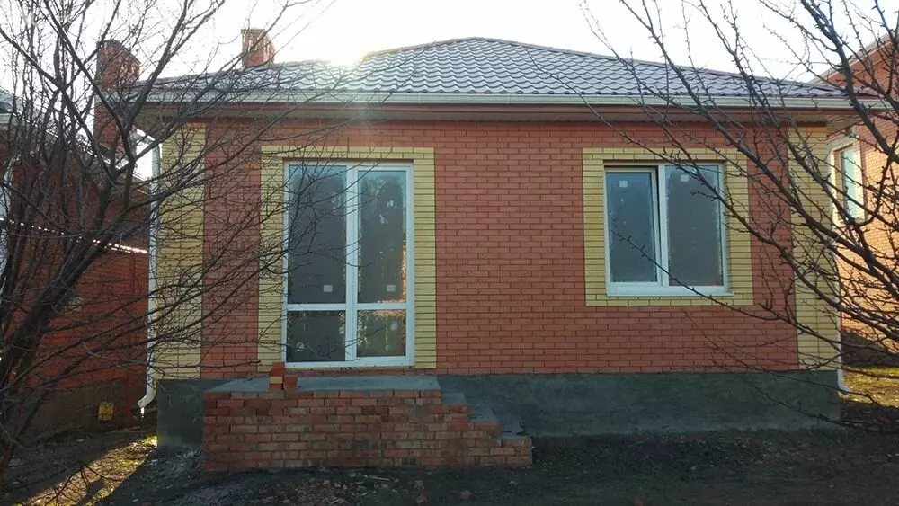 Дом в Ростов-на-Дону, улица Петренко (90 м) - Фото 1