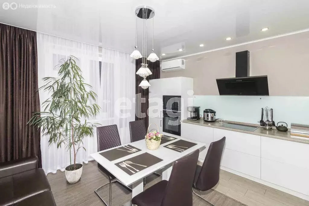 2-комнатная квартира: Тюмень, улица Николая Зелинского, 18 (69.1 м) - Фото 2