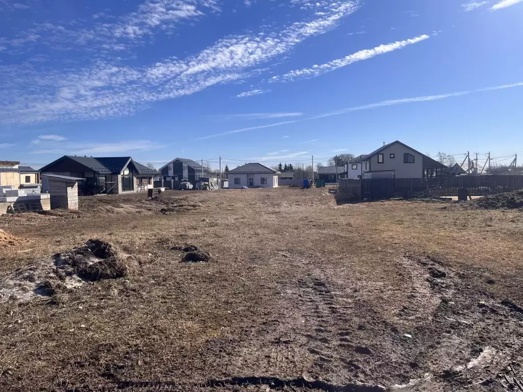 Участок в Ленинградская область, Гатчинский муниципальный округ, д. ... - Фото 1