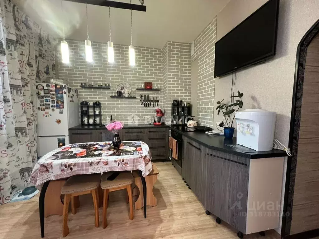 2-к кв. Калужская область, Калуга ул. Фомушина, 26 (56.2 м) - Фото 2