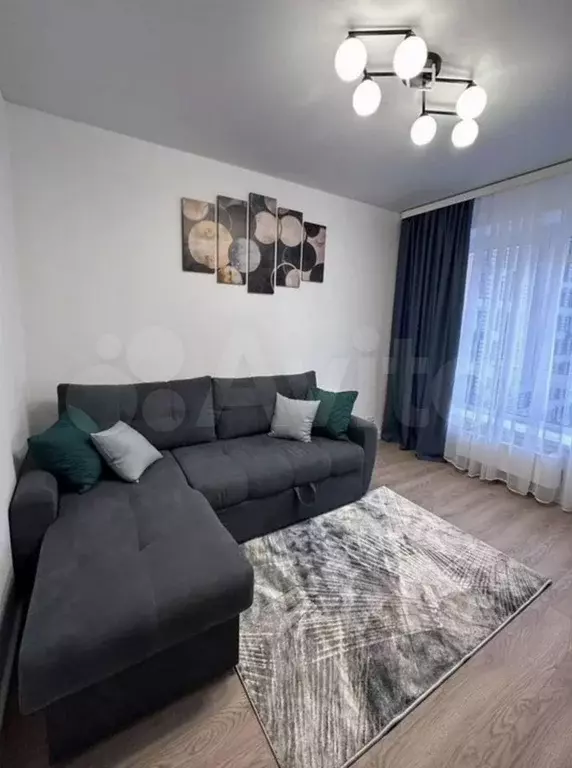 3-к. квартира, 61 м, 9/33 эт. - Фото 1
