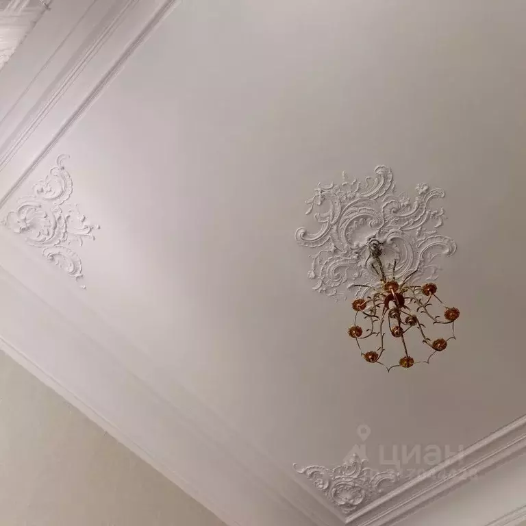 2-к кв. Санкт-Петербург Суворовский просп., 36 (91.8 м) - Фото 0