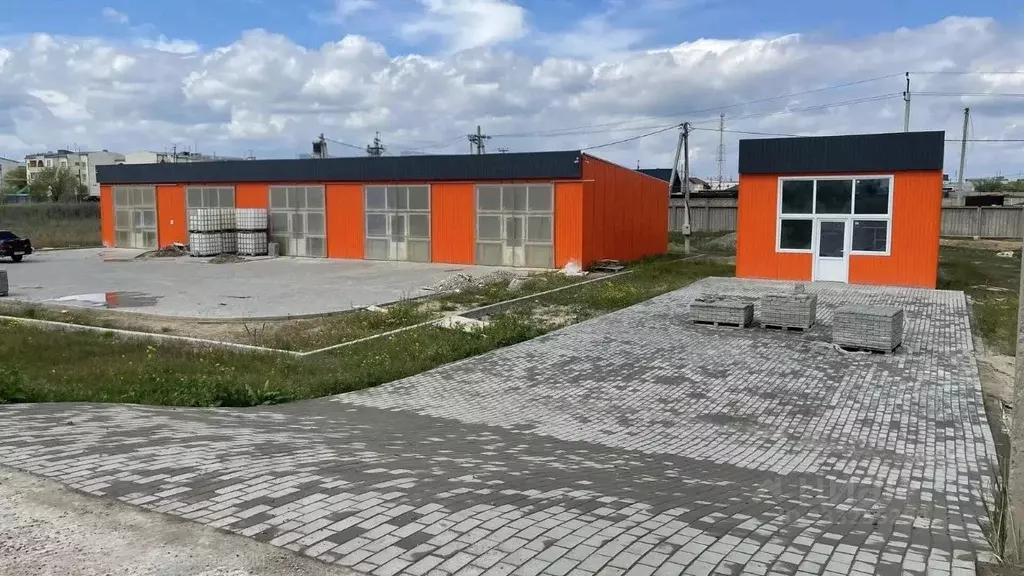 Торговая площадь в Астраханская область, с. Красный Яр ул. ... - Фото 1