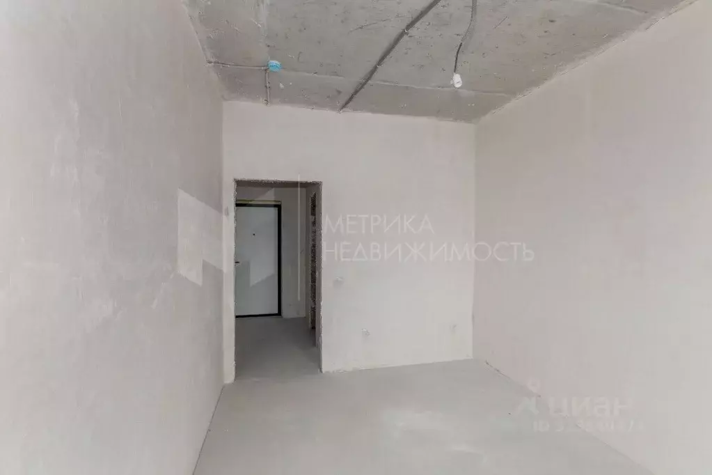 1-к кв. Тюменская область, Тюмень ул. Братьев Бондаревых, 5 (38.5 м) - Фото 0