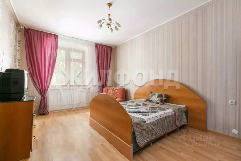 3-к кв. Новосибирская область, Новосибирск ул. Котовского, 1 (87.0 м) - Фото 1