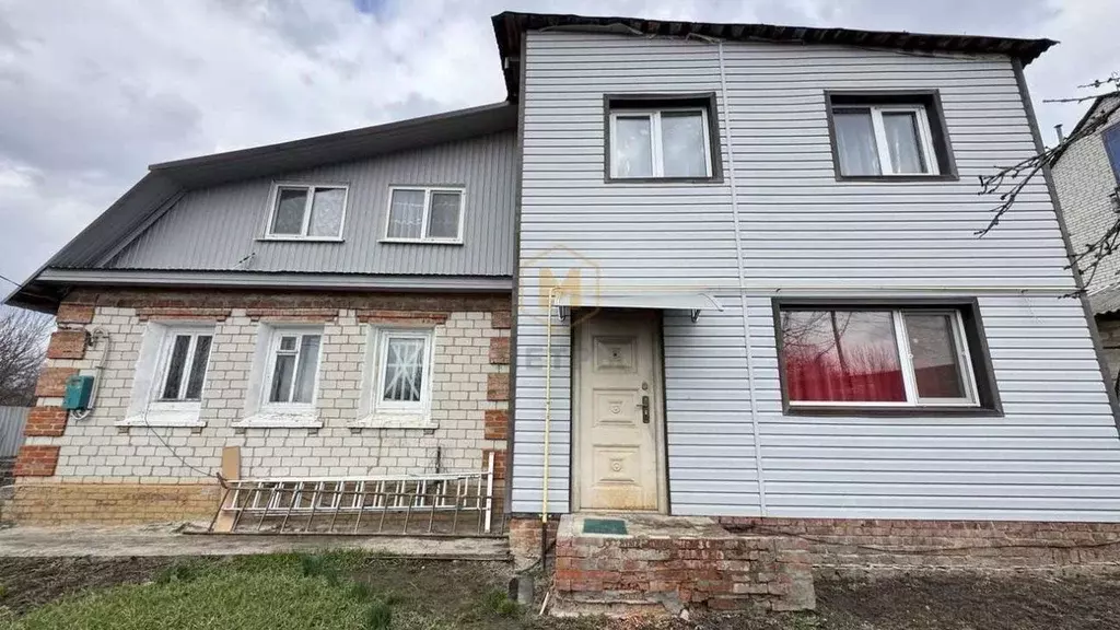 Дом в Белгородская область, Белгород пер. Танкистов (174 м) - Фото 0