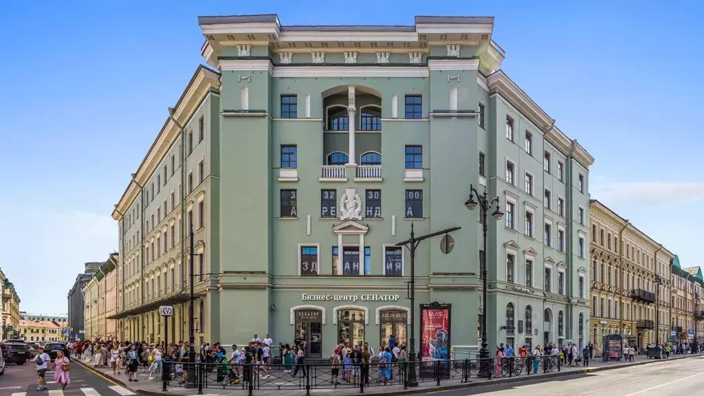 Офис в Санкт-Петербург Малая Морская ул., 4/1 (9290 м) - Фото 1