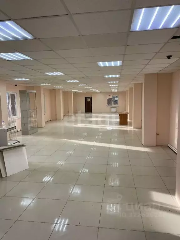 Помещение свободного назначения в Саха (Якутия), Якутск просп. Ленина, ... - Фото 2