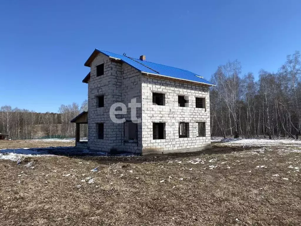 Дом в Красноярский край, Емельяновский муниципальный округ, д. Раскаты ... - Фото 1