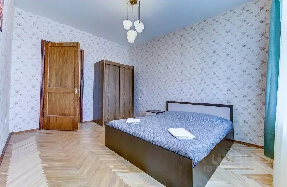 3-к кв. Санкт-Петербург просп. Юрия Гагарина, 35 (115.0 м) - Фото 0