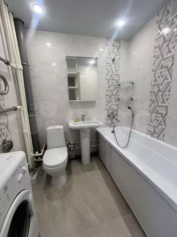 1-к. квартира, 35 м, 6/9 эт. - Фото 0