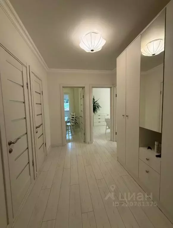 2-к кв. Крым, Ялта ул. Макаренко, 8к2 (55.0 м) - Фото 0