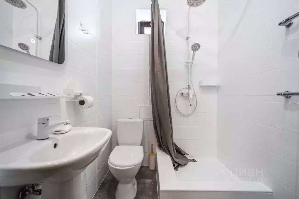 Комната Краснодарский край, Сочи Адлер жилрайон, ул. 8 Марта, 5 (18.0 ... - Фото 1