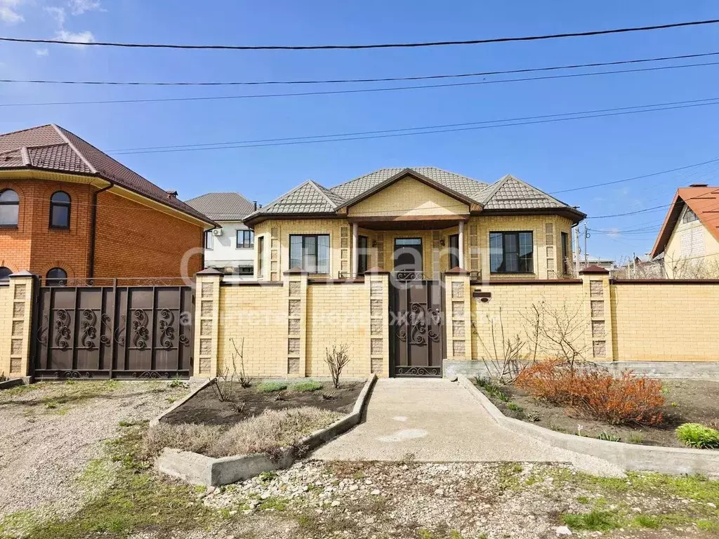 Дом в Ставропольский край, Ессентуки Студеная ул. (222 м) - Фото 1