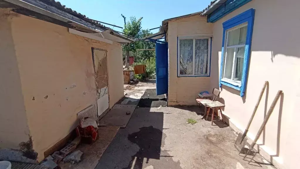 Дом в Ростовская область, Волгодонск Волгодонская ул., 44 (60 м) - Фото 1