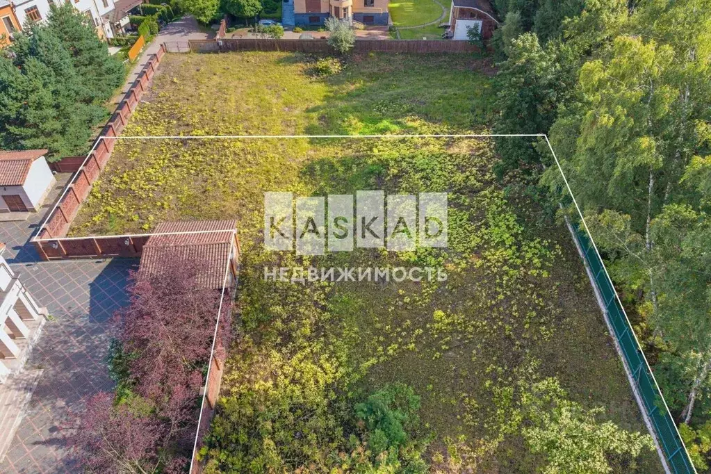Участок в Московская область, Химки Клязьма-Старбеево мкр, Ивакино ... - Фото 1