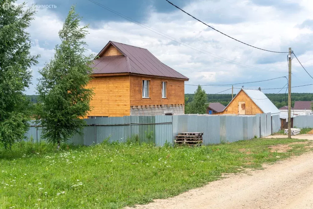 Дом в Свердловская область, Берёзовский муниципальный округ, посёлок ... - Фото 0