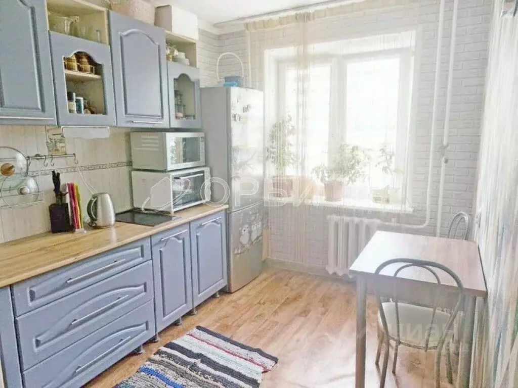 2-к кв. Тюменская область, Тюмень ул. Домостроителей, 34 (50.0 м) - Фото 0