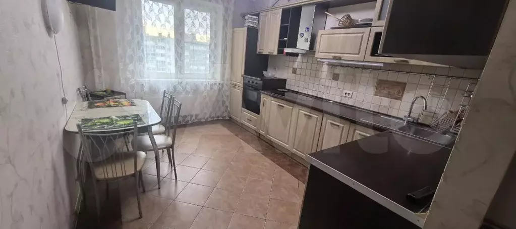 3-к. квартира, 74 м, 9/10 эт. - Фото 0