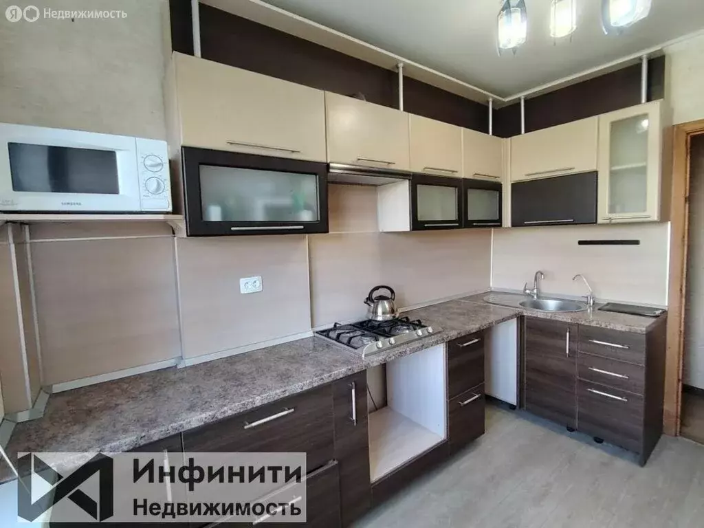 3-комнатная квартира: Ставрополь, Промышленный район, микрорайон № 31, ... - Фото 0