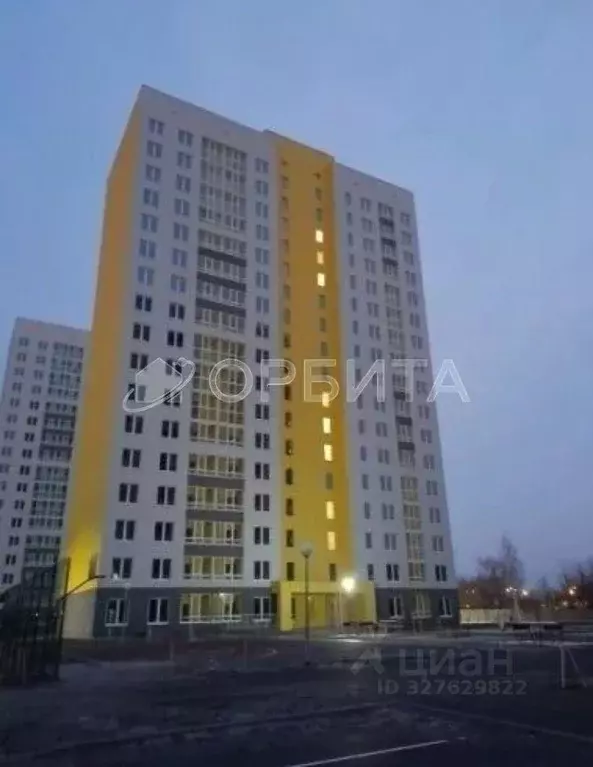 1-к кв. Тюменская область, Тюмень ул. Ветеранов Труда, 9Ак2 (33.5 м) - Фото 1