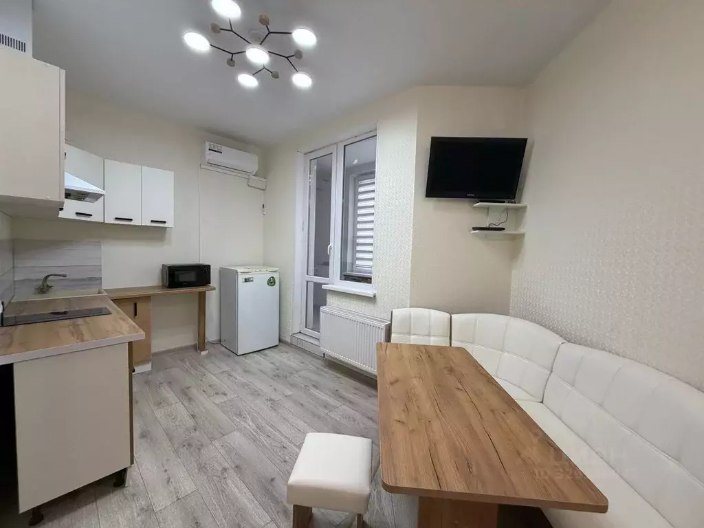 1-к кв. Крым, Симферополь просп. Александра Суворова, 19 (30.0 м) - Фото 2